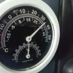 サンバーの車内室温を下げる方法