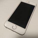 iPhoneXSは高いしデカイ。4インチのiPhoneSEはまだ売ってる！