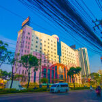 まさに特殊浴場の類い！消えゆくマッサージパーラー街「ラチャダー通り」